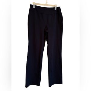 Lands End pants Polyester blend
Straight leg jogger
women’s size medium